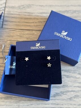 Swarovski Gold Star Stud Earrings with Clear Crystals